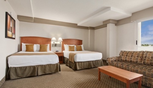 Deluxe Room, 2 Queen Beds, Non Smoking, Balcony