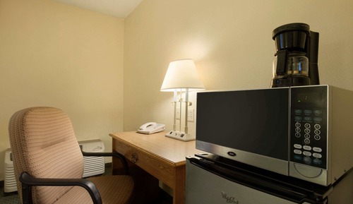 Business Room, 1 King Bed, Non Smoking