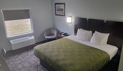 Room, 1 King Bed, Non Smoking (Mobility Accessible)