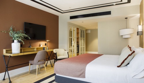 Premium Suite (Junior)