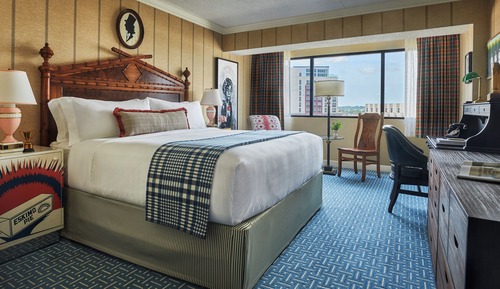 Room, 1 King Bed, Accessible (Mobility, Roll-In Shower)
