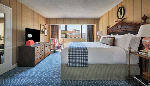 Suite, 1 King Bed