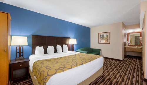 Studio Suite, 1 King Bed, Non Smoking