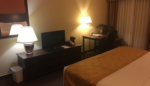 Standard Room, 1 King Bed