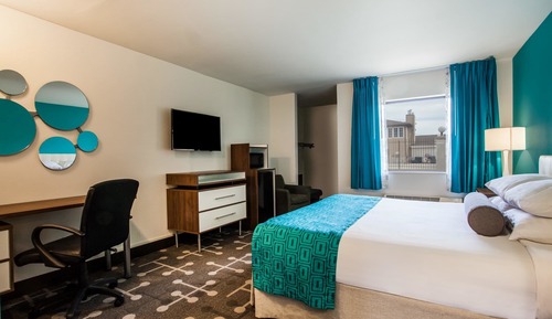 Studio Suite, 1 King Bed, Non Smoking, Patio (First Floor)