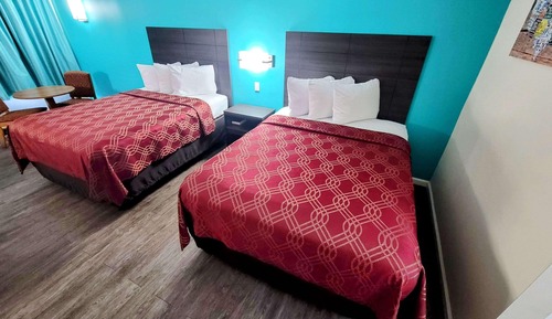 Room, 2 Queen Beds, Accessible, Non Smoking