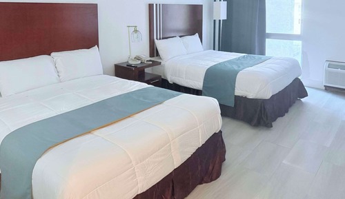 Standard Room, 2 Queen Beds, Non Smoking