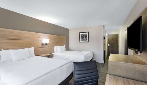 Room, 2 Queen Beds, Non Smoking