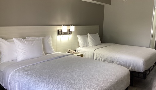 Room, 2 Queen Beds, Non Smoking