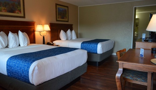 Room, 2 Queen Beds, Accessible, Non Smoking (Mobility,tub w grab bars)