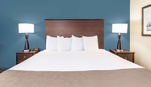 Studio Suite, 1 King Bed, Non Smoking