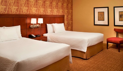 Room, 2 Double Beds, Accessible (Mobility/Hearing Roll In Shower)