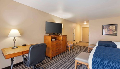 Standard Room, 2 Queen Beds, Accessible, Bathtub