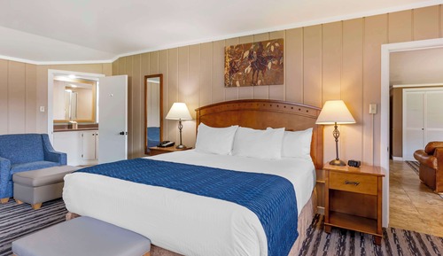 Suite, Multiple Beds, Non Smoking, Kitchen