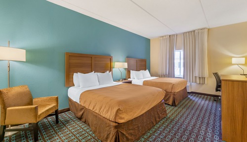 Suite, 2 Queen Beds, Non Smoking