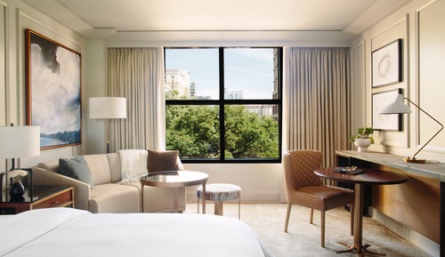 Deluxe City View High Floor Room
