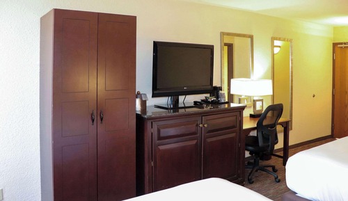 Standard Room, 2 Queen Beds, Non Smoking