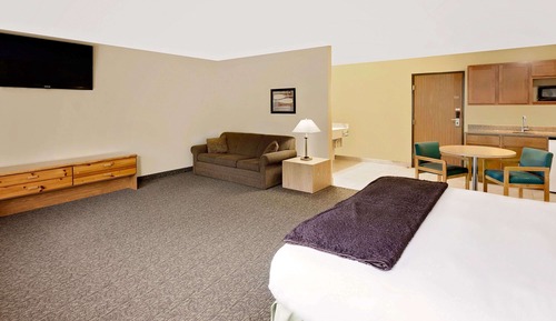 Studio Suite, 1 King Bed, Non Smoking