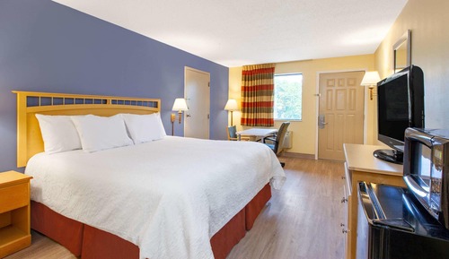 Room, 1 King Bed, Accessible, Non Smoking