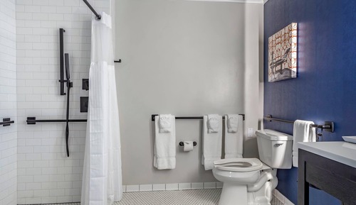 Room, 2 Queen Beds, Accessible, Non Smoking