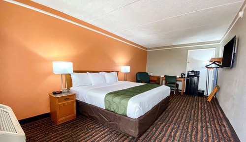 Standard Room, 1 King Bed, Smoking
