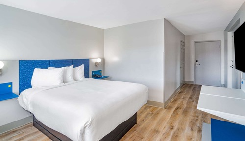 Room, 1 Queen Bed, Microwave