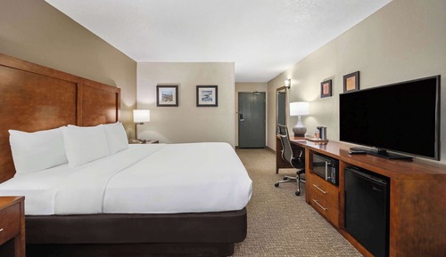 Standard Room, 1 King Bed, Non Smoking
