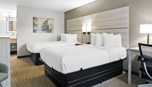 Standard Room, 2 Double Beds, Non Smoking, Refrigerator & Microwave