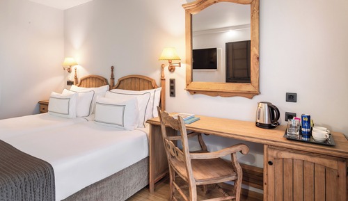 Melia Room, Mountain View