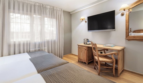 Melia Triple Room (3AD)