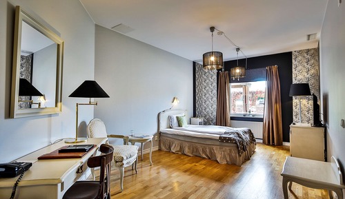 Superior Single Room, 1 Queen Bed, Garden View