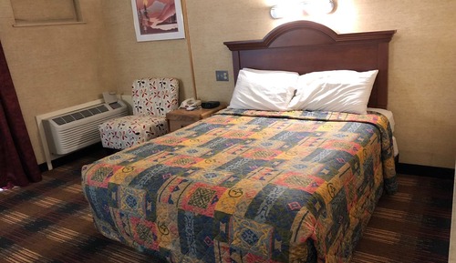 Standard Room, 1 Queen Bed, Non Smoking