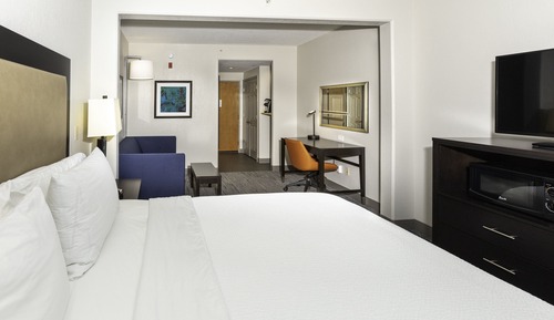 Standard Room, 1 King Bed