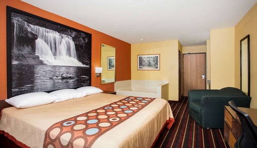 Suite, 1 King Bed