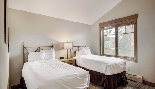 Condo, 3 Bedrooms