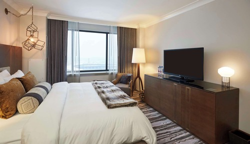Suite, 1 Bedroom (Poet)