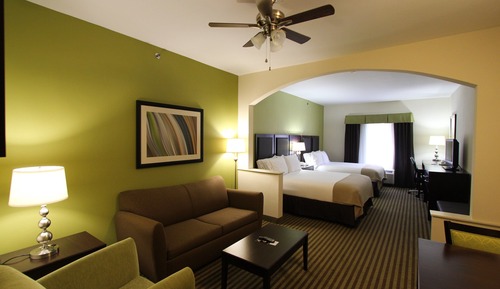 Suite, Multiple Beds