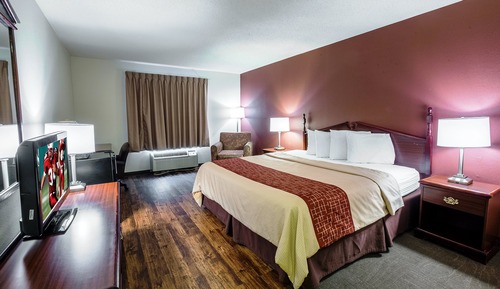 Deluxe Room, 1 King Bed, Accessible, Non Smoking