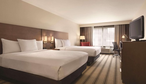 Room, 2 Queen Beds, Accessible, Non Smoking (Roll-in Shower)