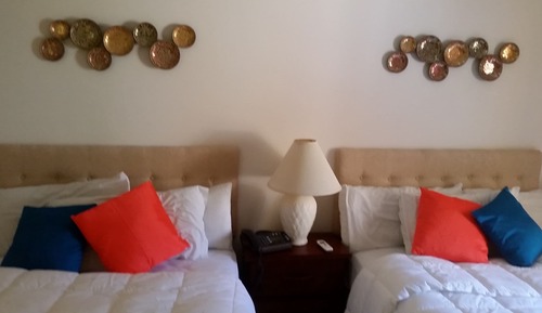 Room, 1 King Bed, Partial Ocean View