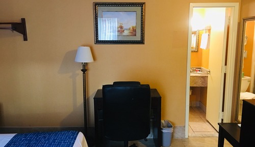 Studio Suite, 1 King Bed, Non Smoking, Hot Tub