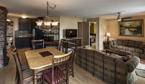 Chalet, 2 Bedrooms, Kitchen, Lake View