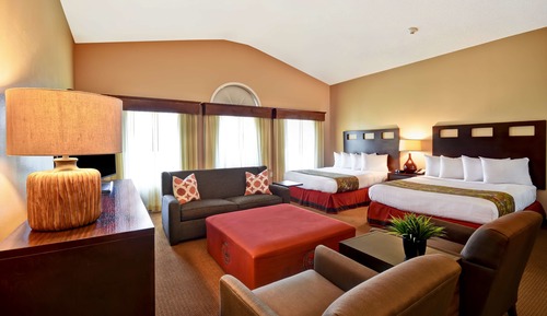 Deluxe Studio Suite, 2 Queen Beds, Non Smoking