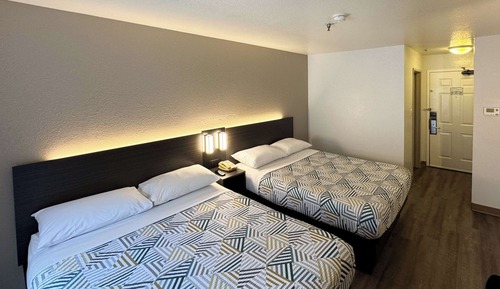 Standard Room, 2 Double Beds, Non Smoking