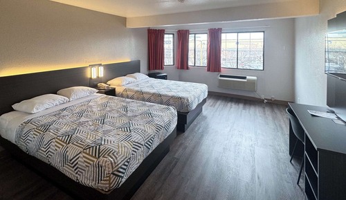 Deluxe Room, 2 Double Beds, Non Smoking, Refrigerator