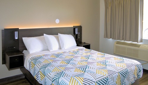 Standard Room, 2 Double Beds, Non Smoking