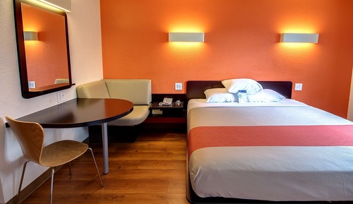 Deluxe Room, 1 King Bed, Non Smoking, Refrigerator & Microwave