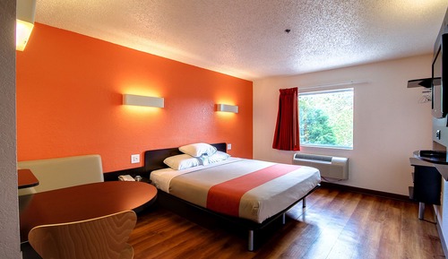 Standard Room, 1 King Bed, Non Smoking