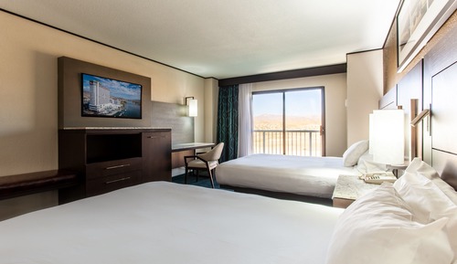 Room & Bed Type Assigned at Check-in_2 Queen beds or 1 King bed