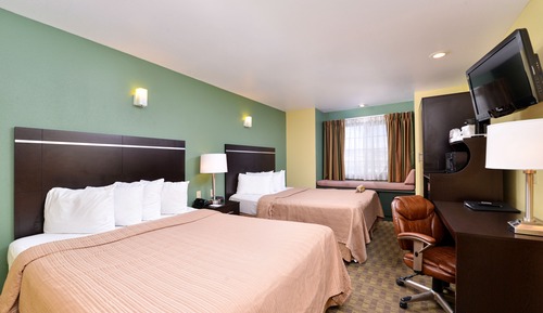 Standard Room, 2 Queen Beds, Non Smoking